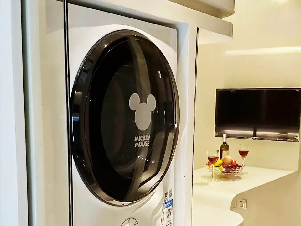 C2 has built-in smart home appliances